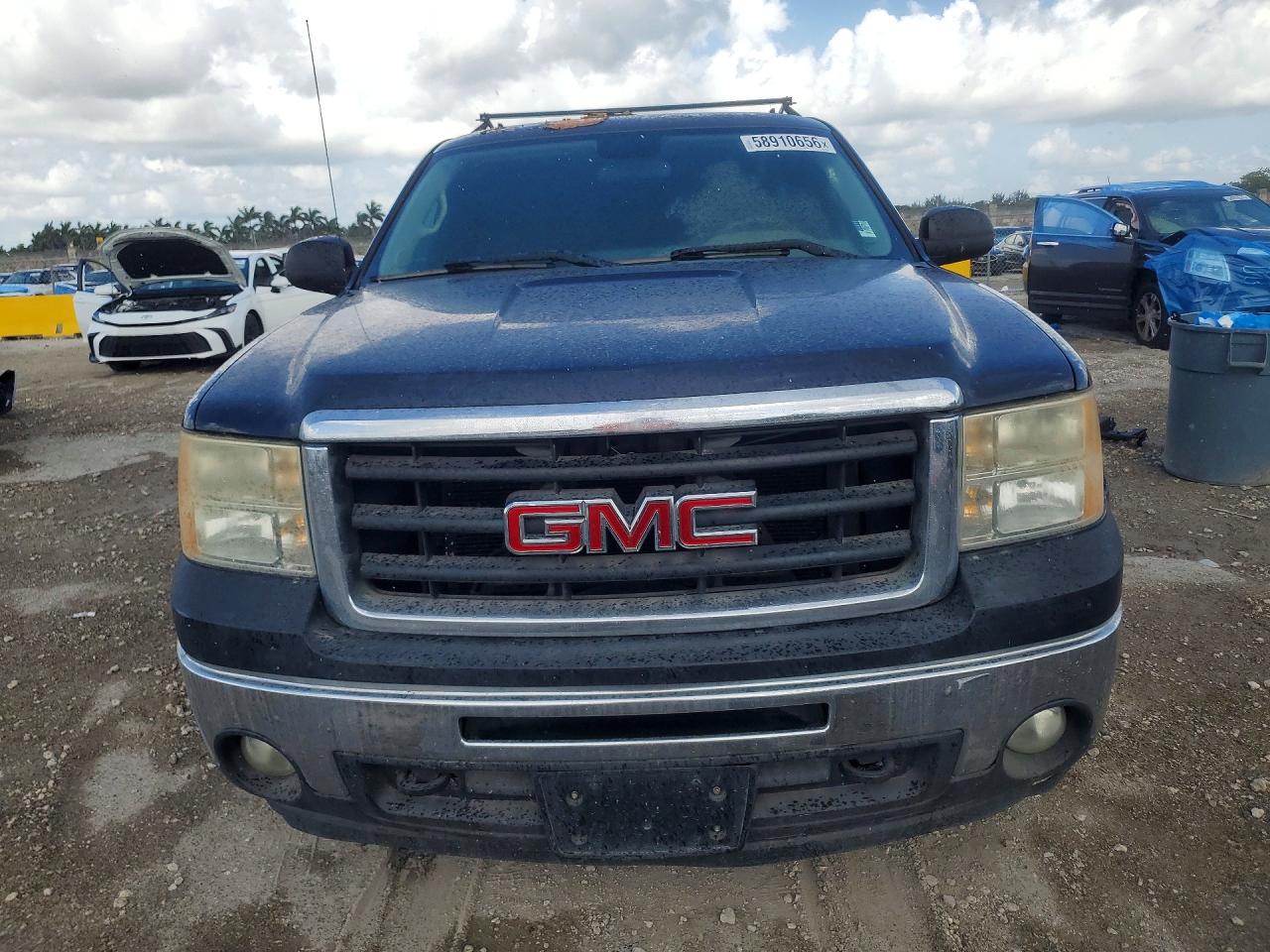 2011 GMC SIERRA