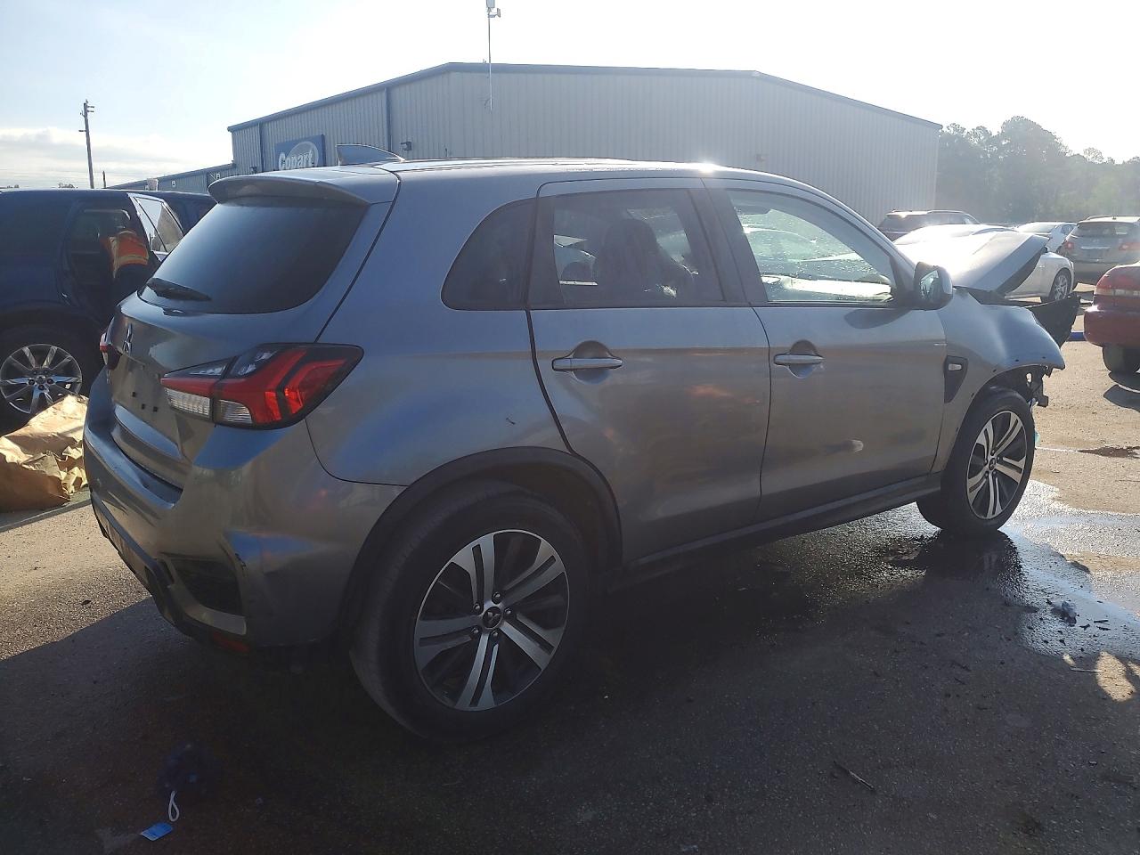 2021 MITSUBISHI OUTLANDER