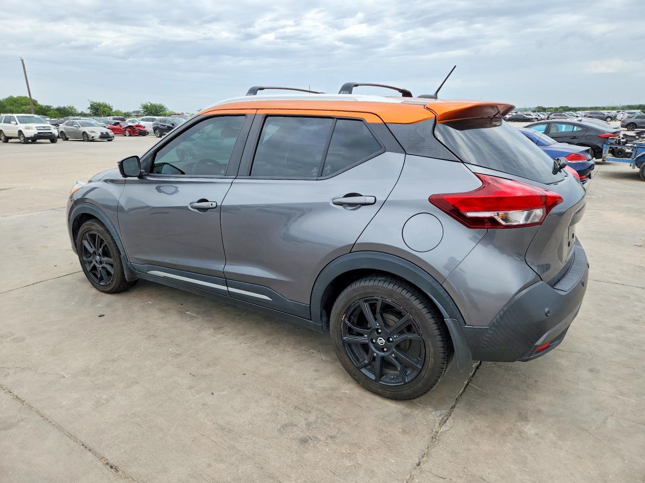 2020 NISSAN KICKS