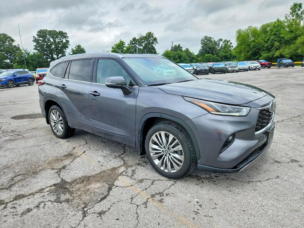 2024 TOYOTA HIGHLANDER