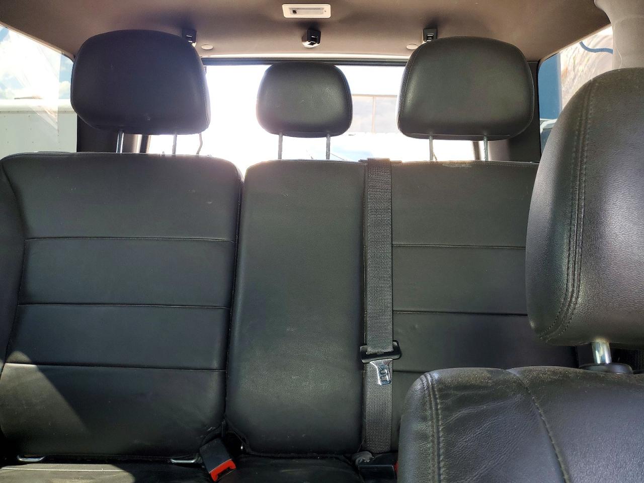 2010 FORD ESCAPE