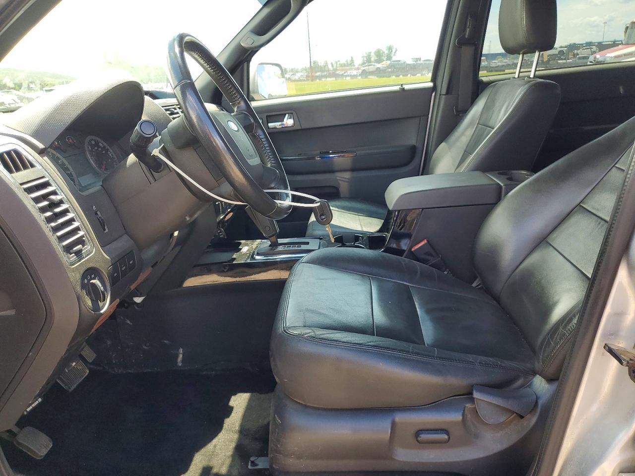 2010 FORD ESCAPE