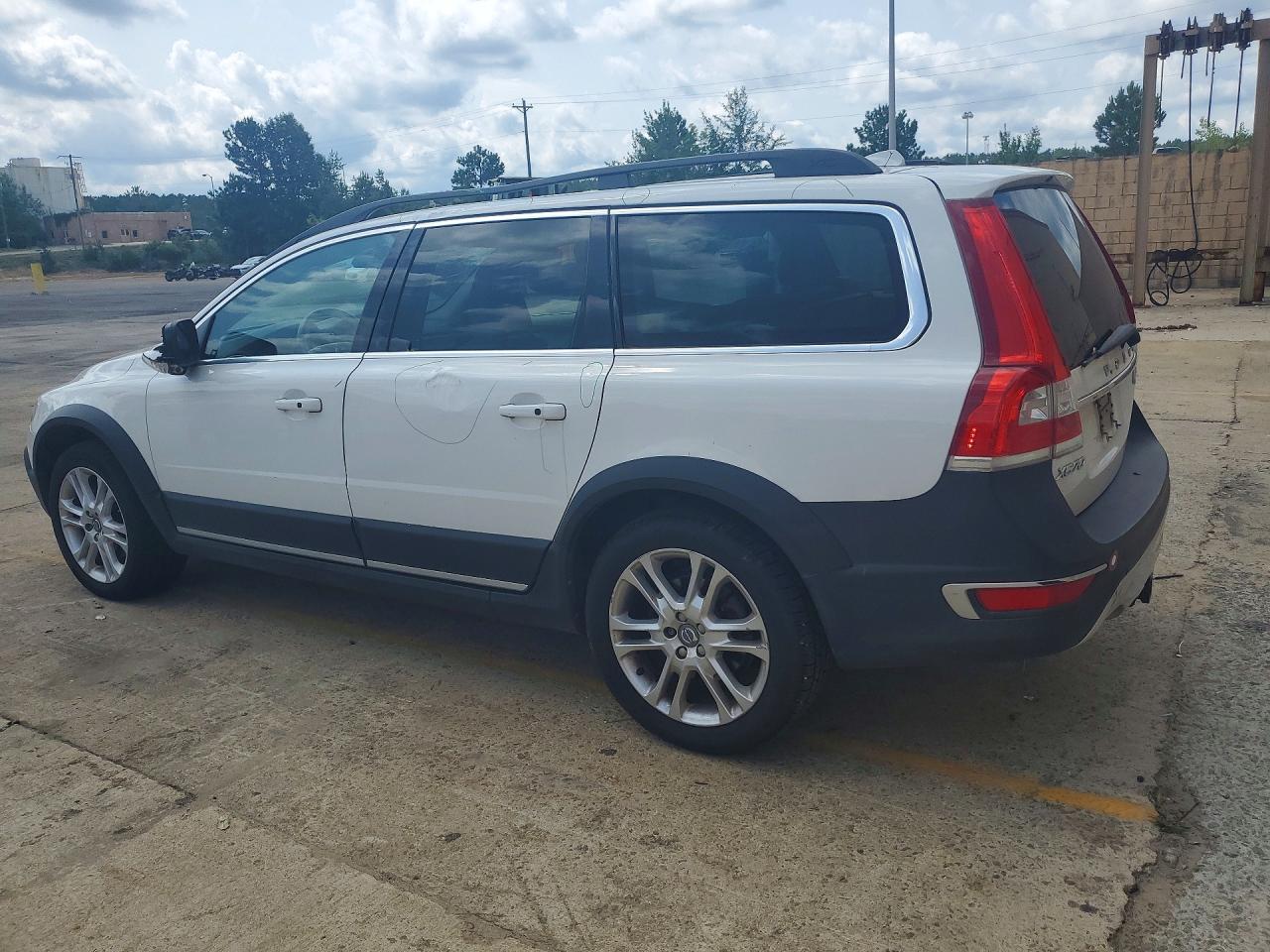 2016 VOLVO XC70