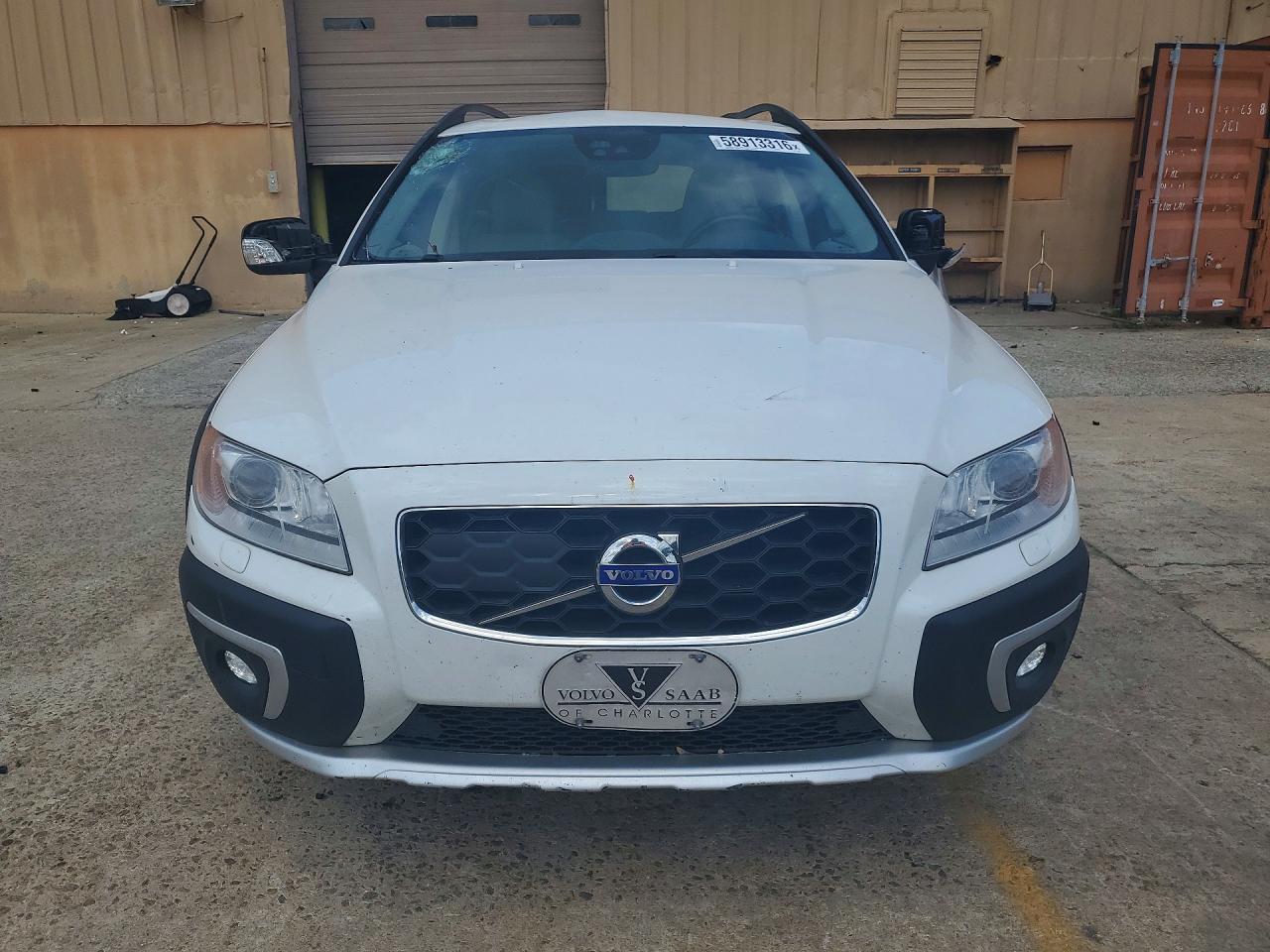 2016 VOLVO XC70