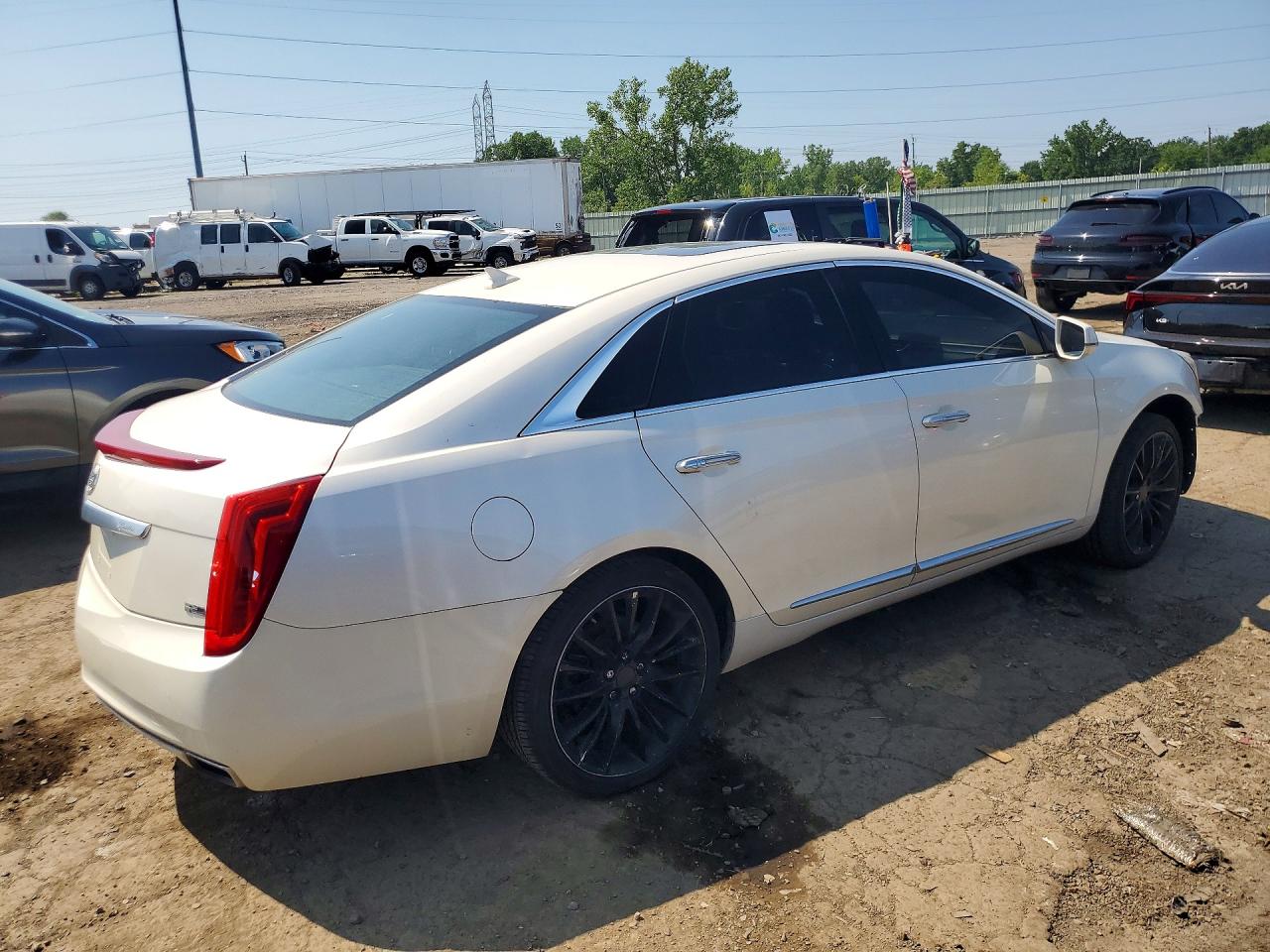 2013 CADILLAC XTS
