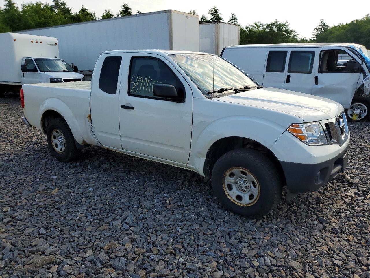 2015 NISSAN FRONTIER