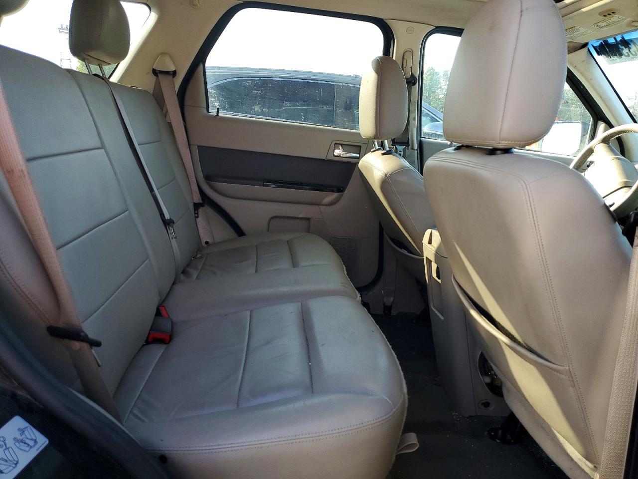 2011 FORD ESCAPE