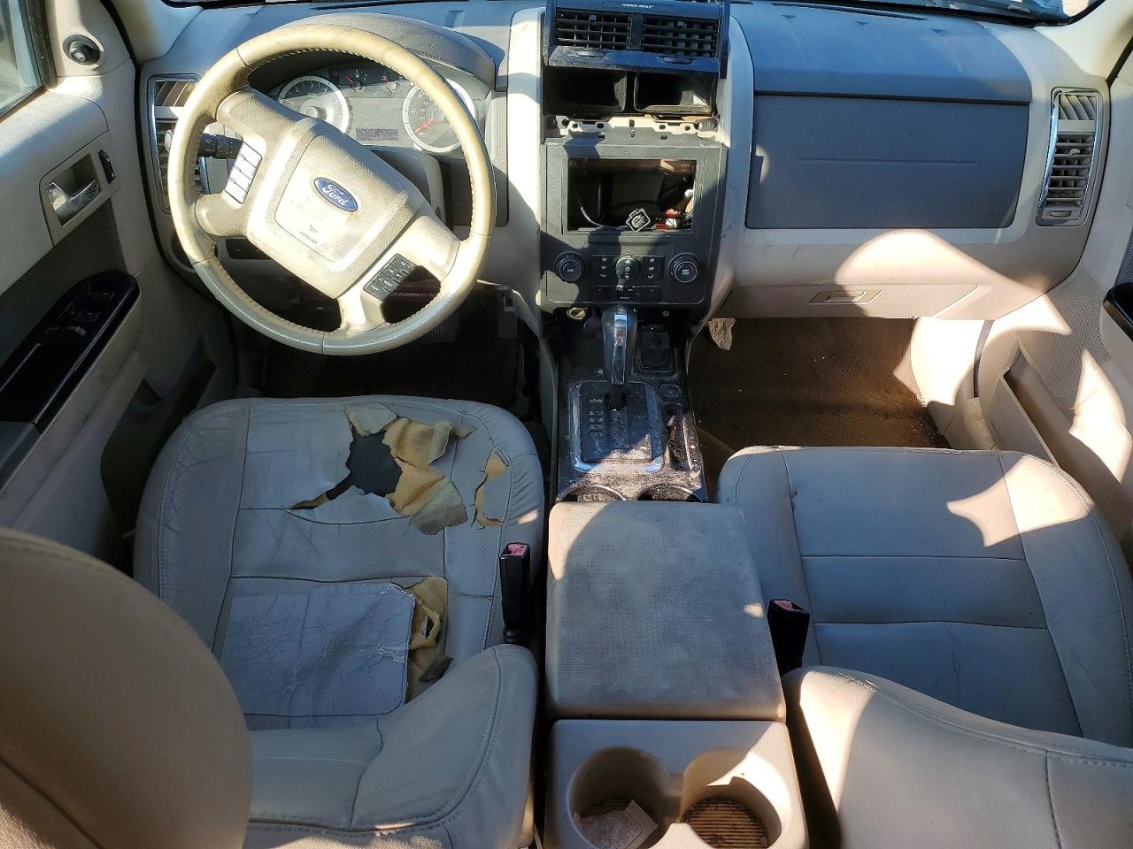 2011 FORD ESCAPE