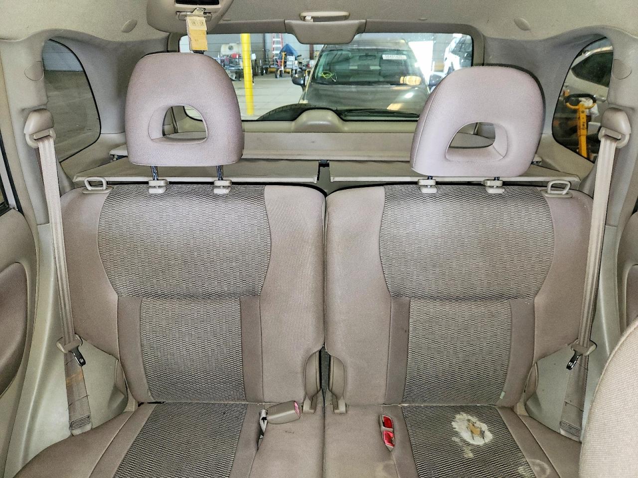 2004 TOYOTA RAV4 BASE