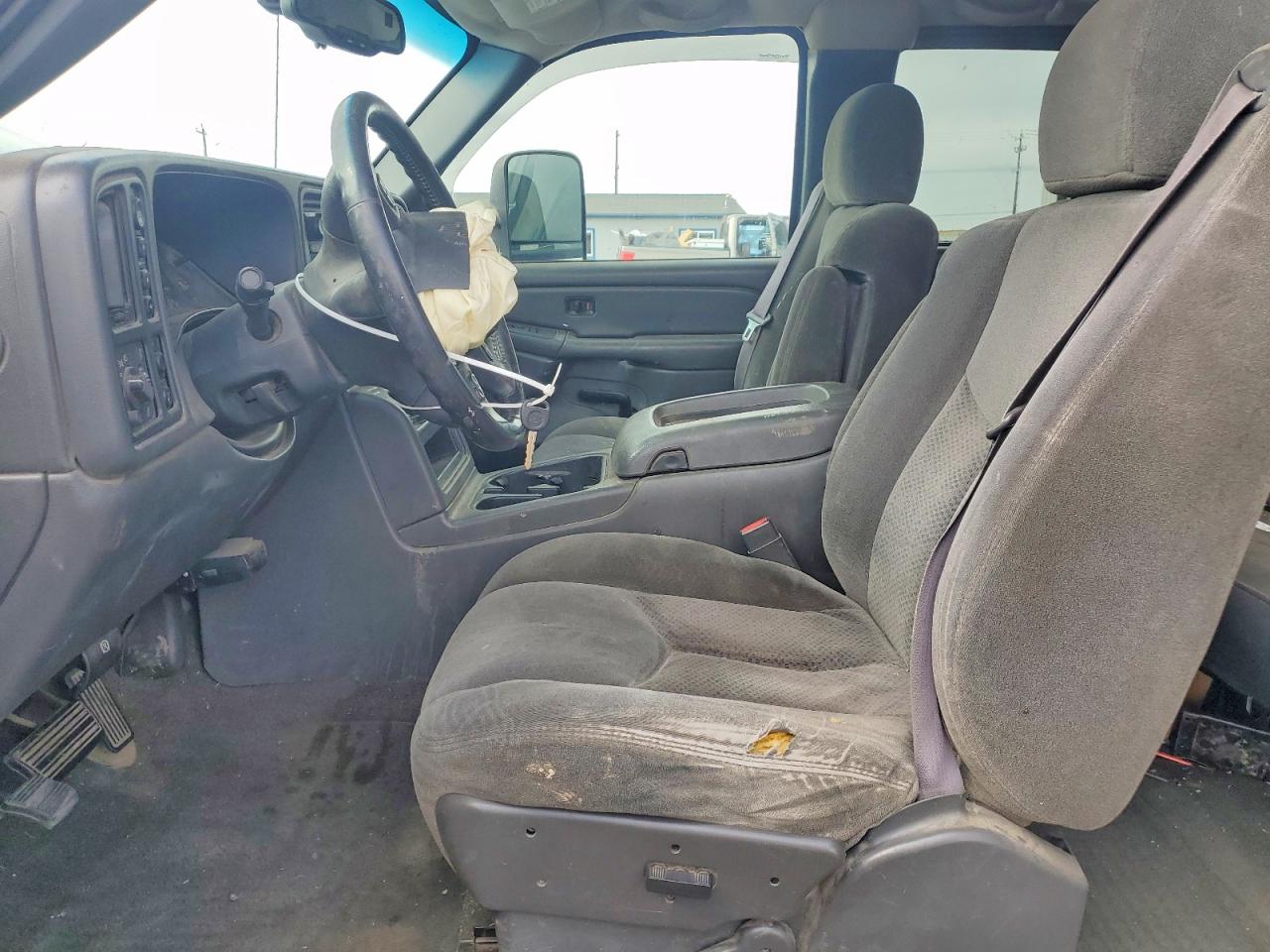 2004 CHEVROLET SILVERADO