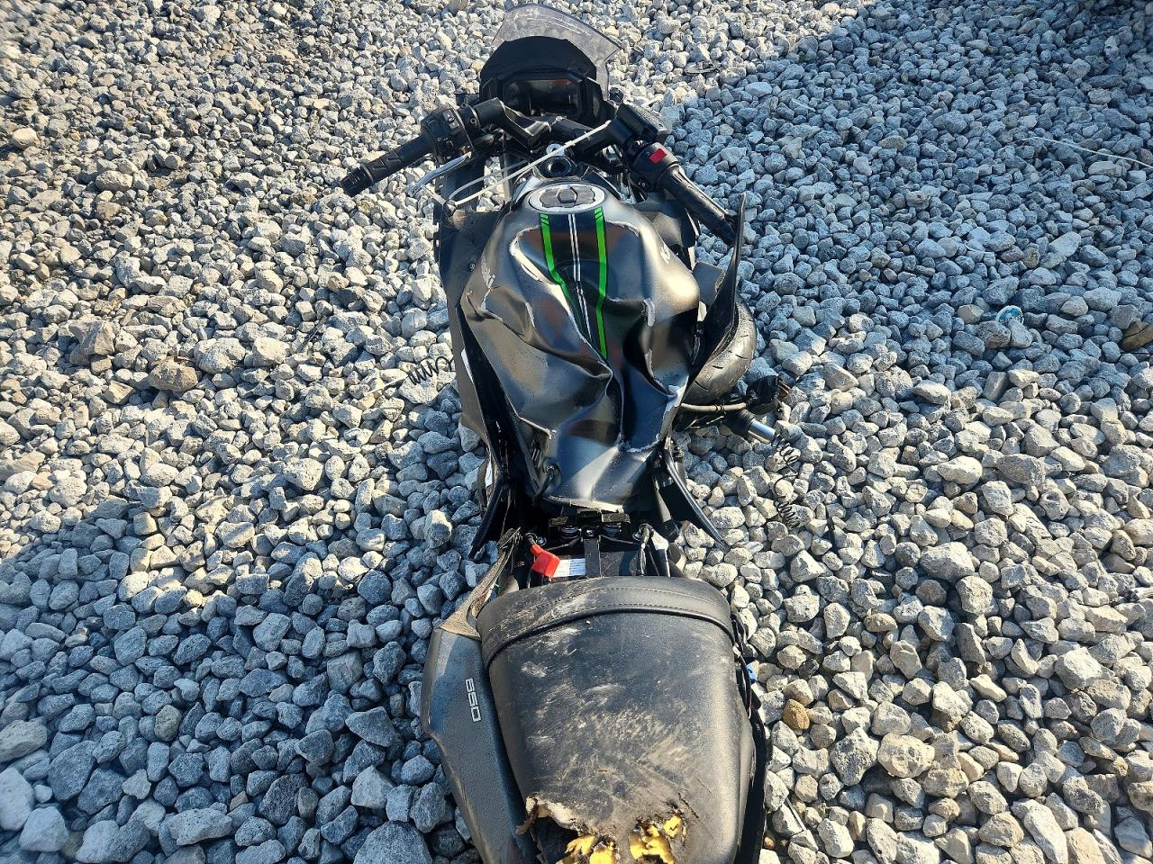 2024 KAWASAKI EX650 R