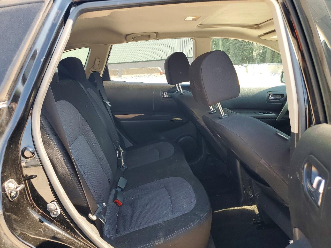 2013 NISSAN ROGUE S