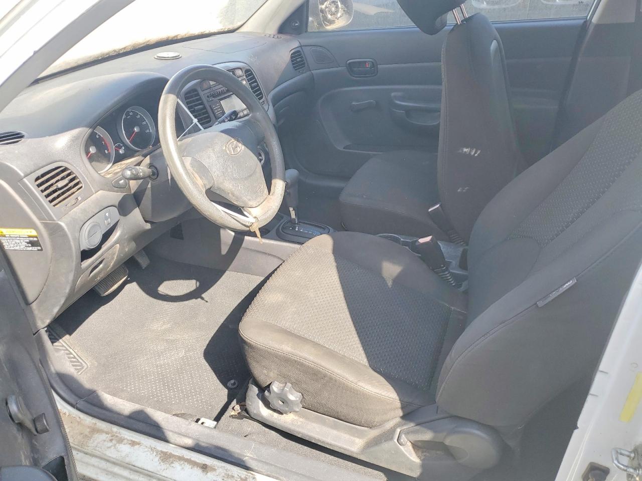 2011 HYUNDAI ACCENT