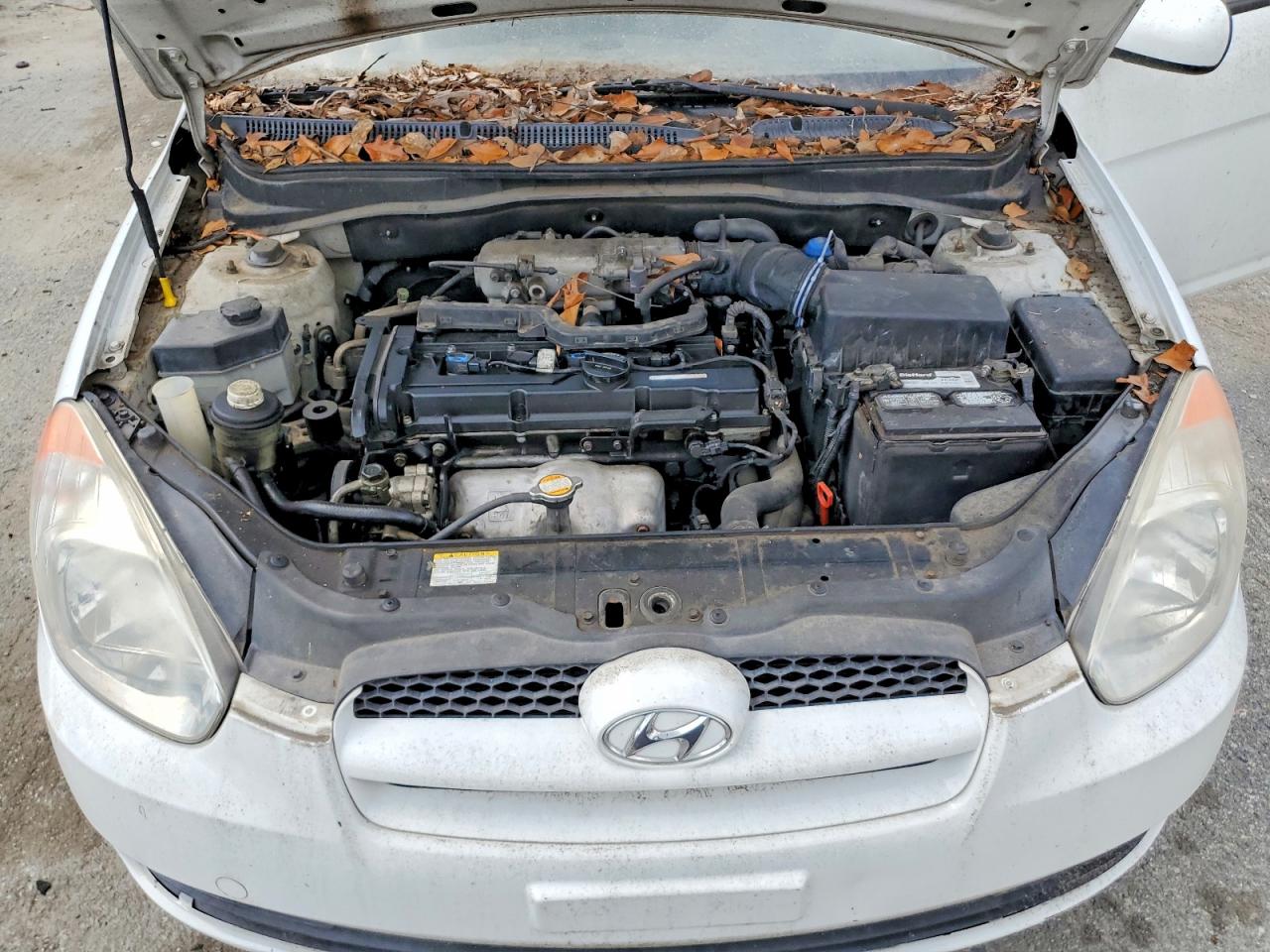 2011 HYUNDAI ACCENT