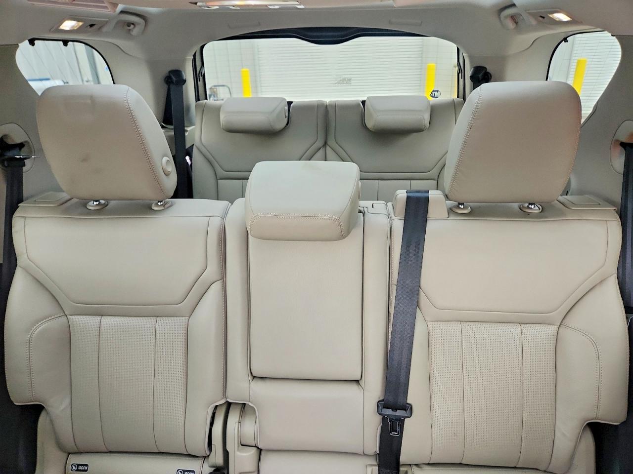 2018 LAND ROVER DISCOVERY