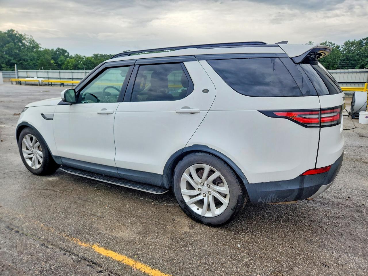 2018 LAND ROVER DISCOVERY