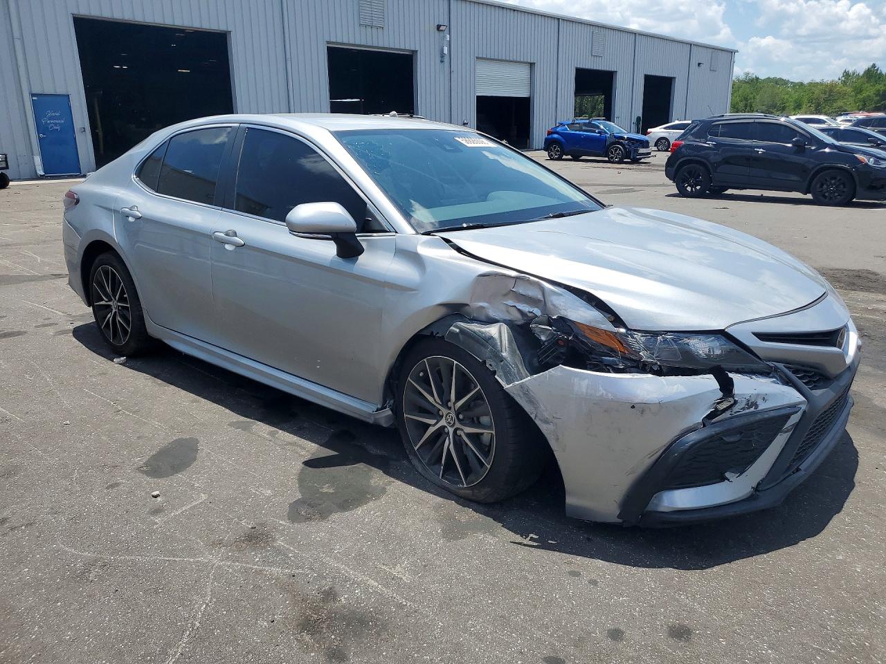 2024 TOYOTA CAMRY
