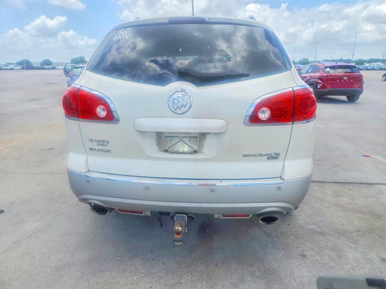2011 BUICK ENCLAVE