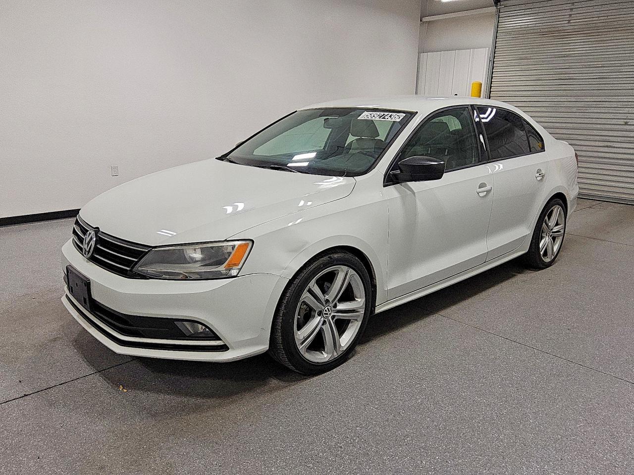 2016 VOLKSWAGEN JETTA