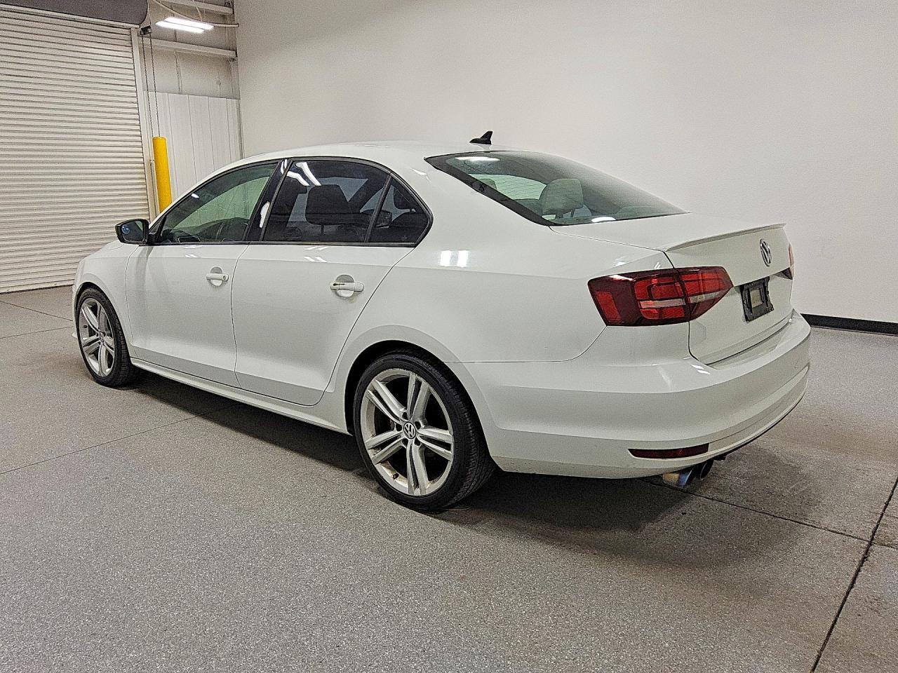 2016 VOLKSWAGEN JETTA