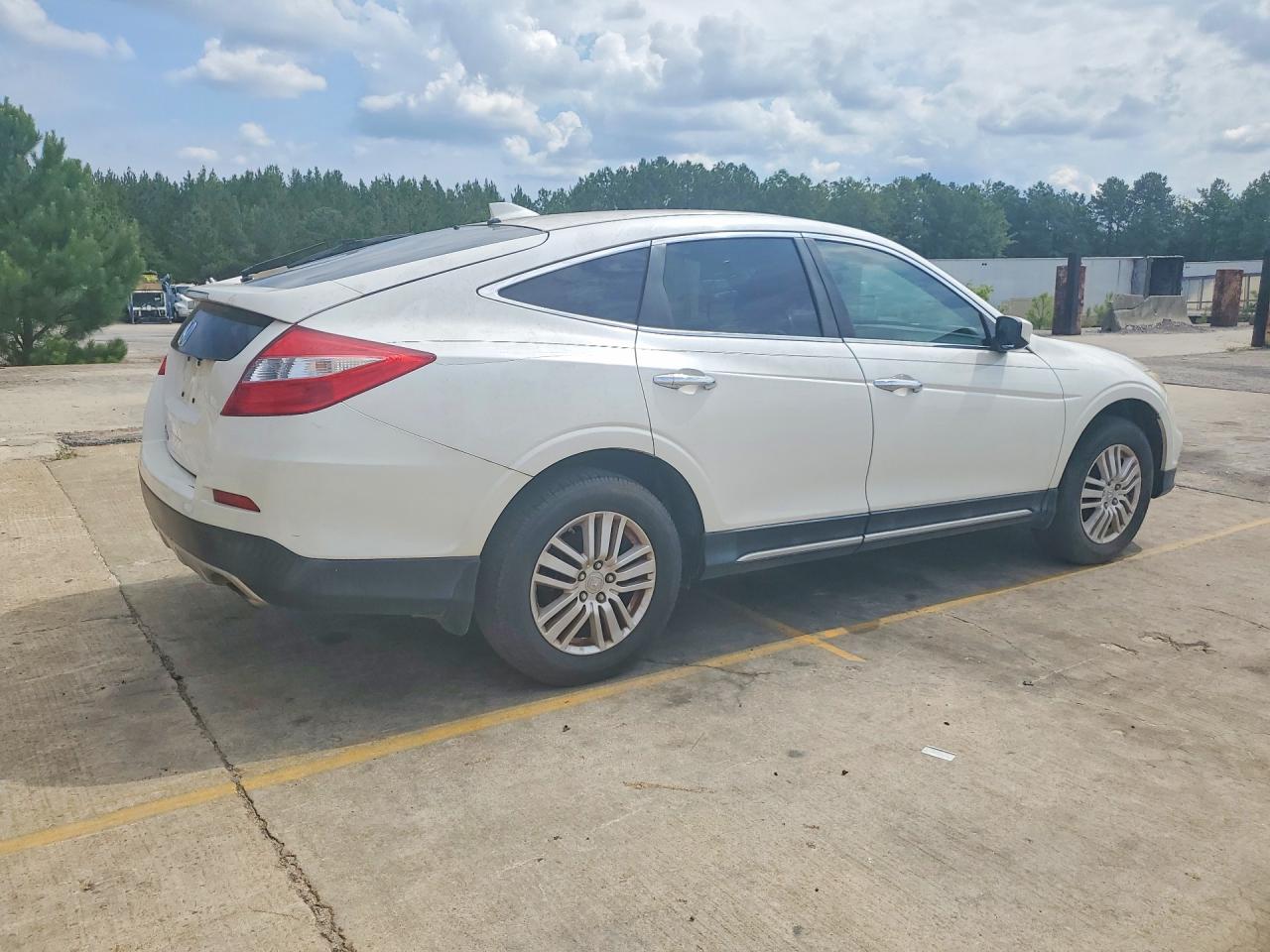 2015 HONDA CROSSTOUR