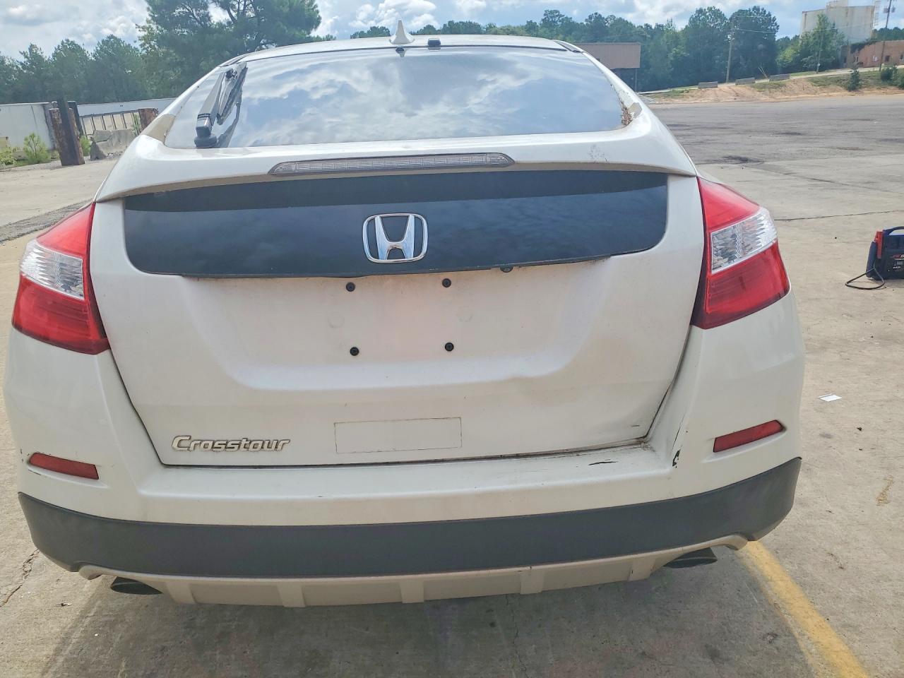 2015 HONDA CROSSTOUR