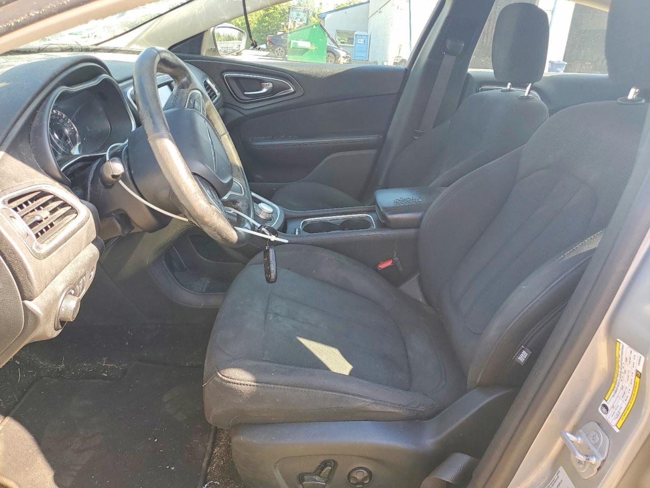 2015 CHRYSLER 200
