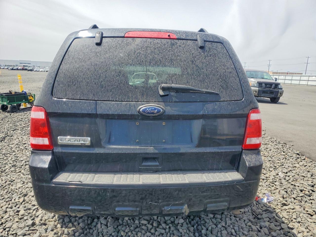 2010 FORD ESCAPE