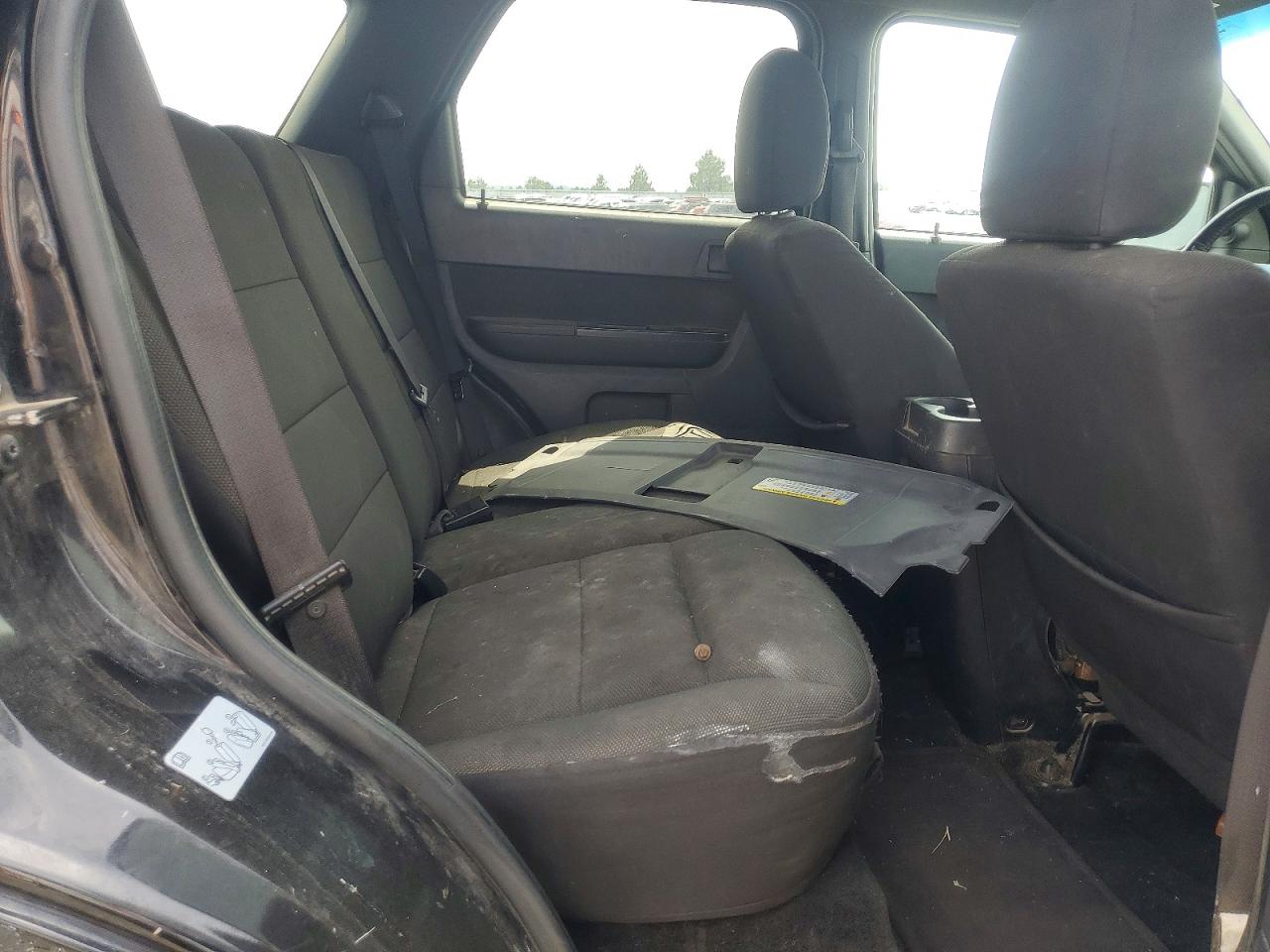 2010 FORD ESCAPE