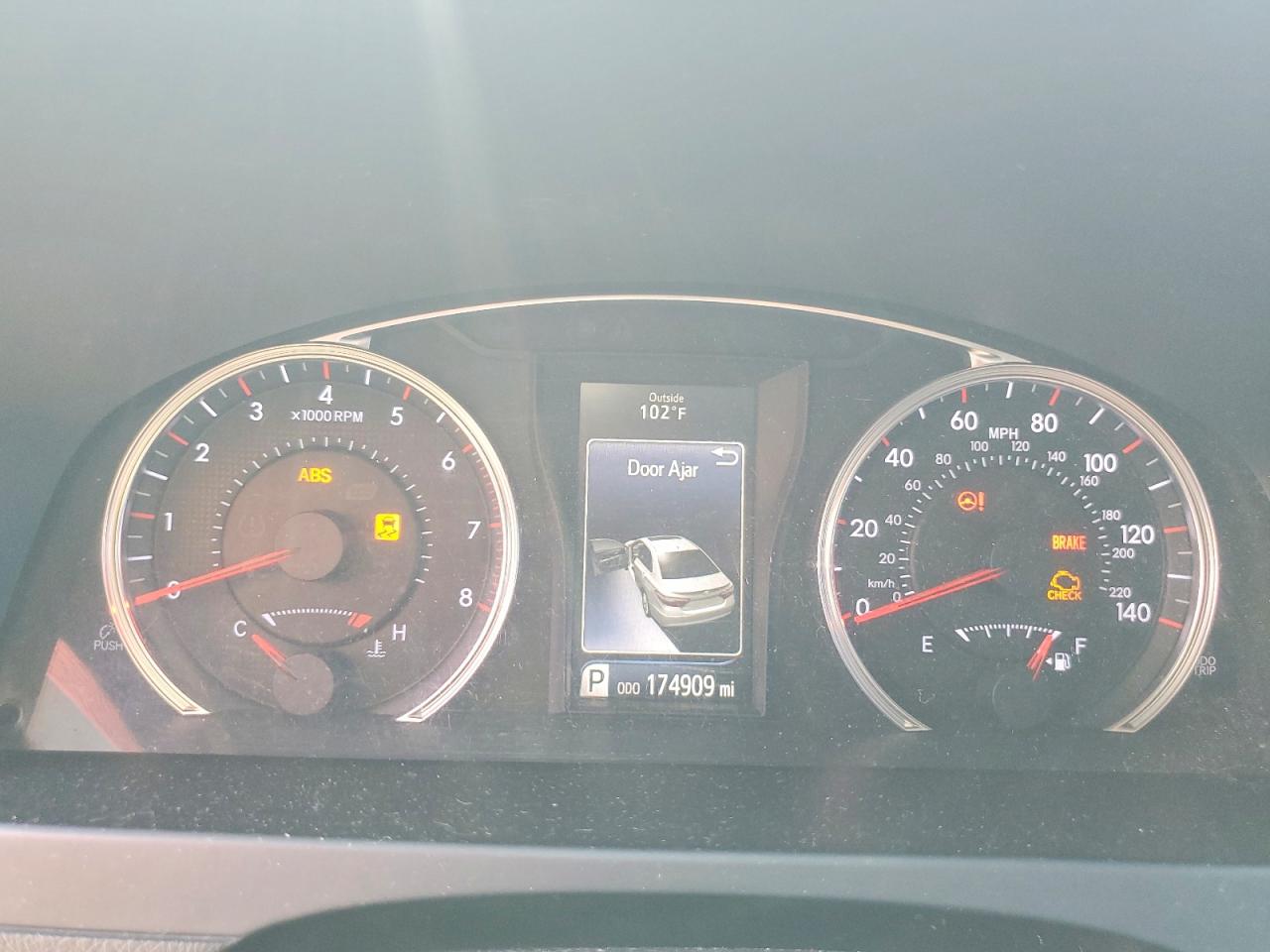 2017 TOYOTA CAMRY