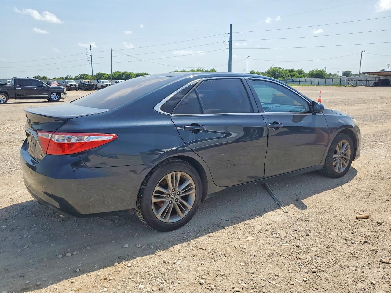 2017 TOYOTA CAMRY