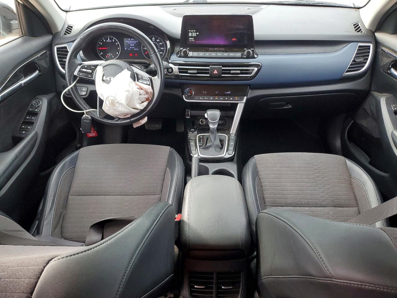 2022 KIA SELTOS S