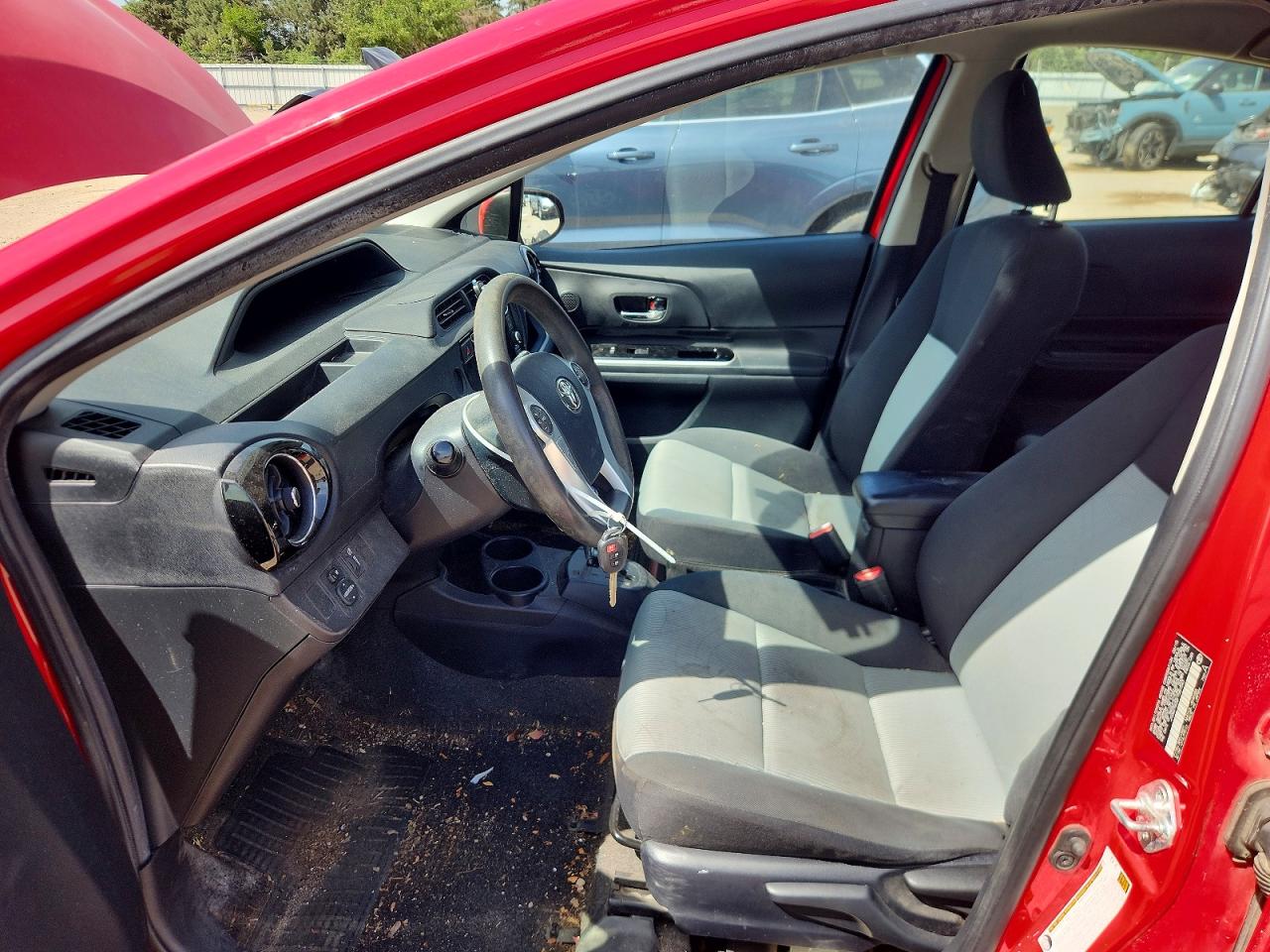 2015 TOYOTA PRIUS