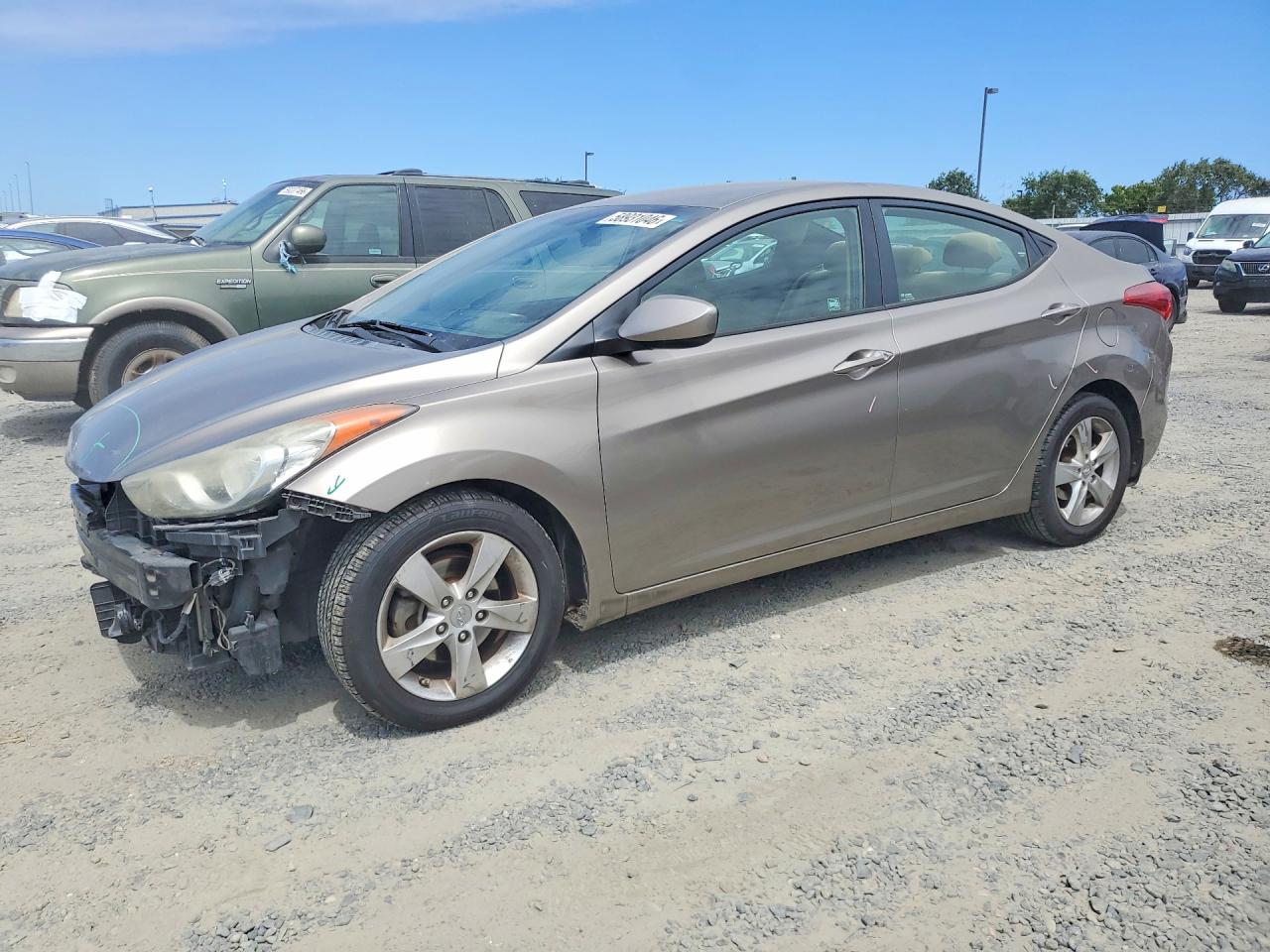 2013 HYUNDAI ELANTRA