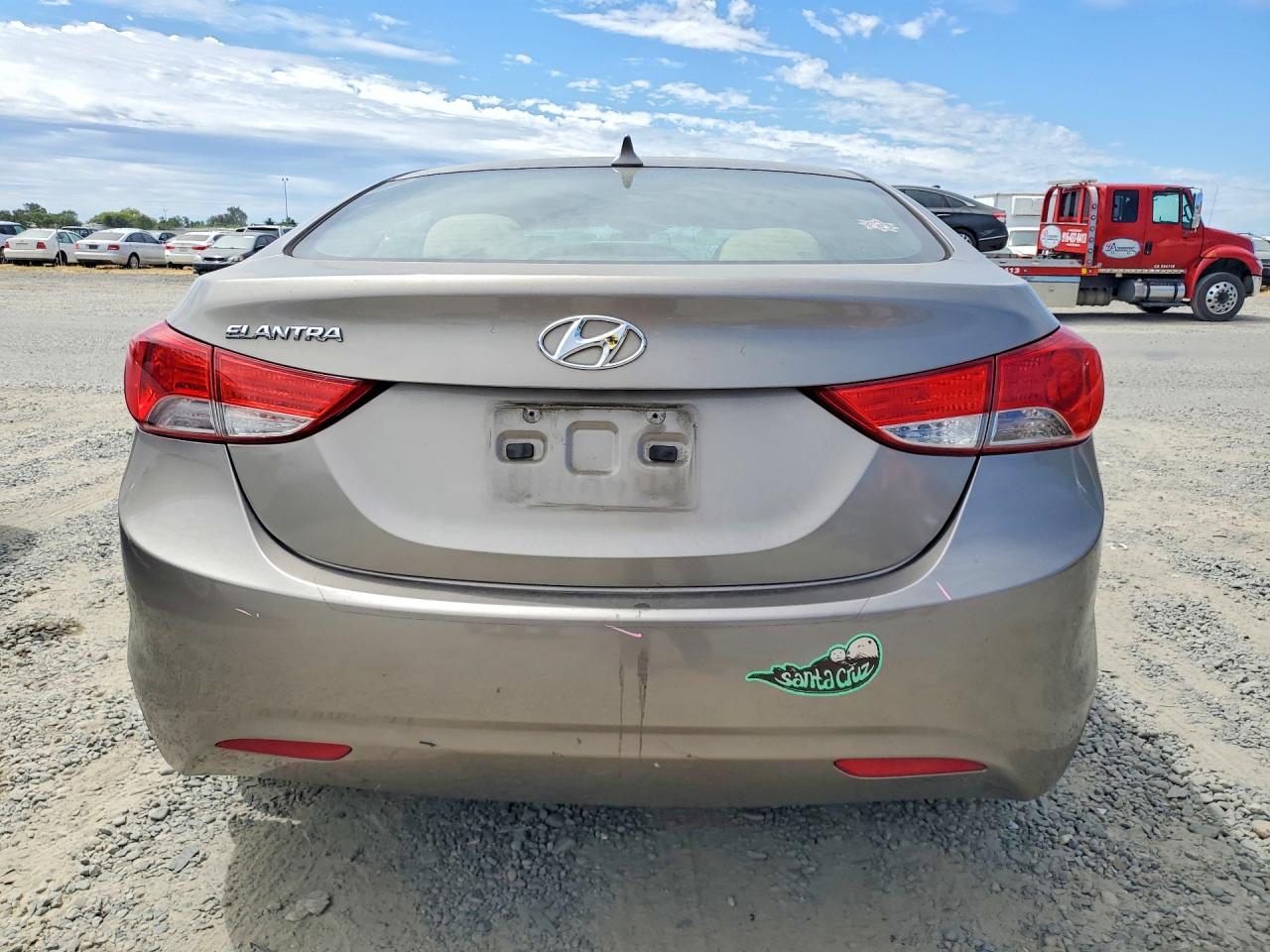 2013 HYUNDAI ELANTRA
