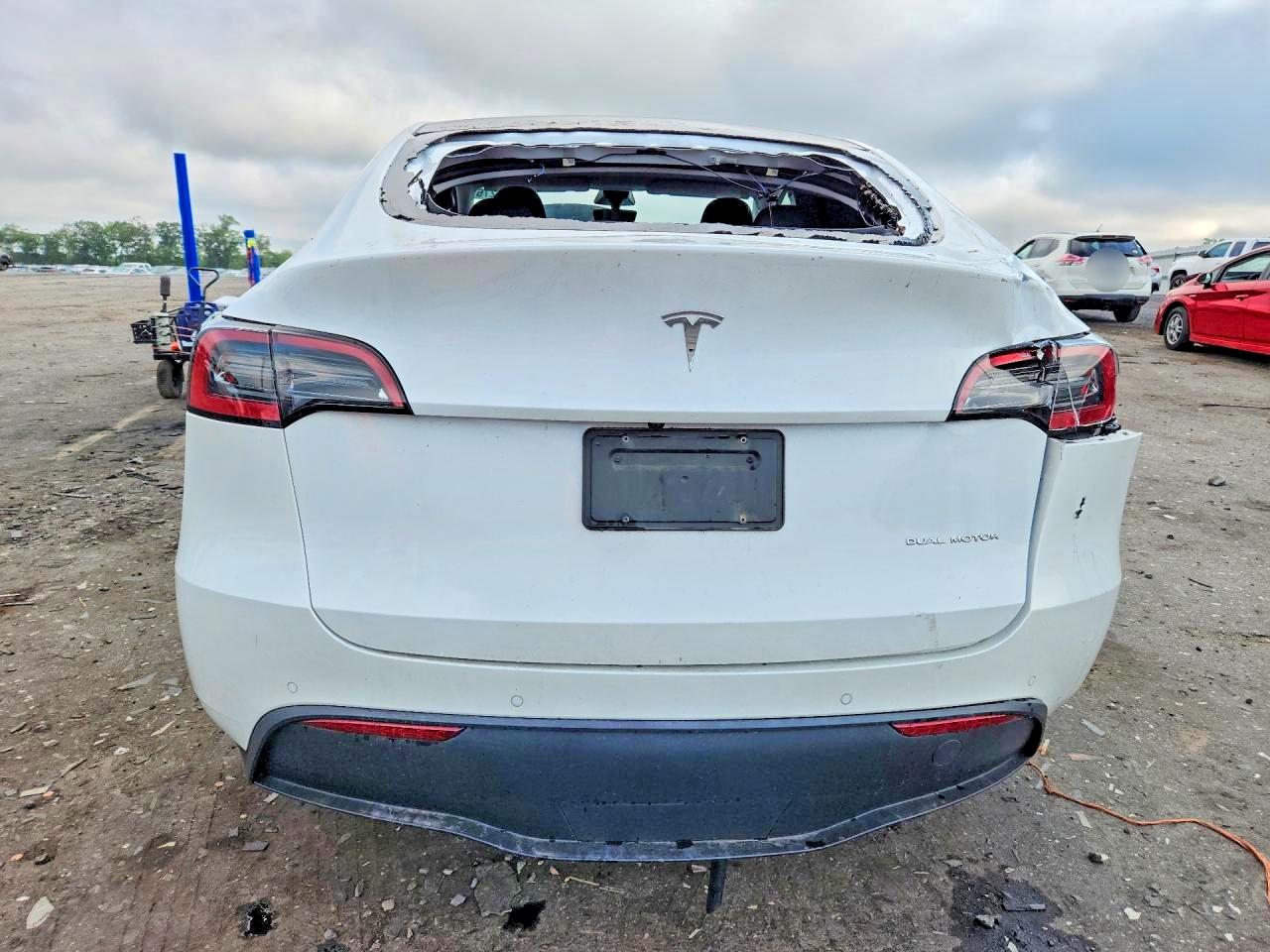 2022 TESLA MODEL Y