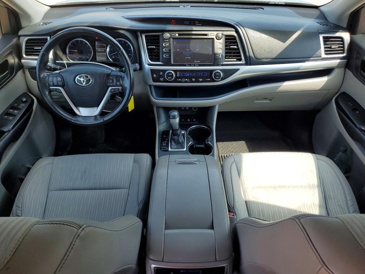 2018 TOYOTA HIGHLANDER