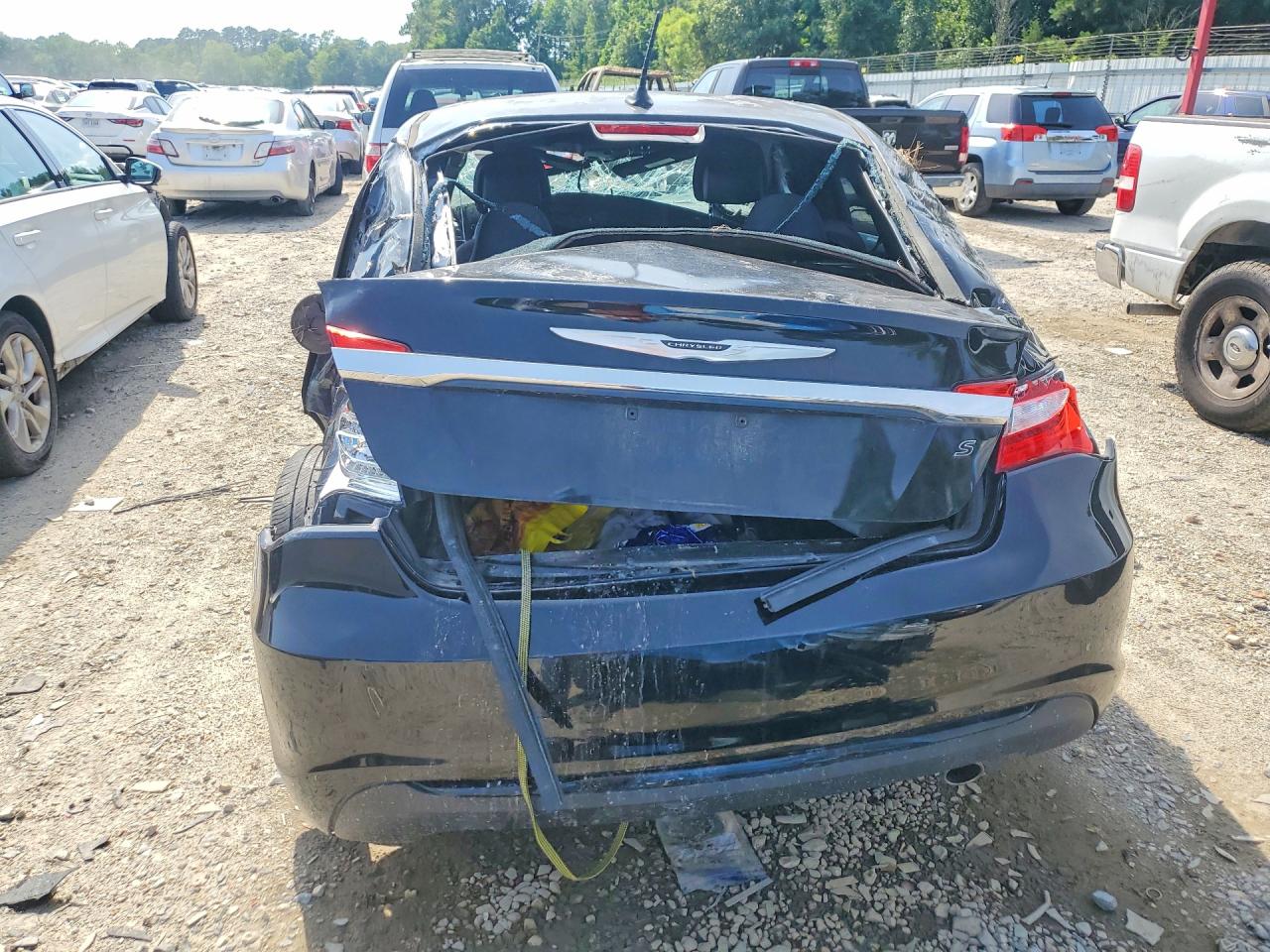 2014 CHRYSLER 200