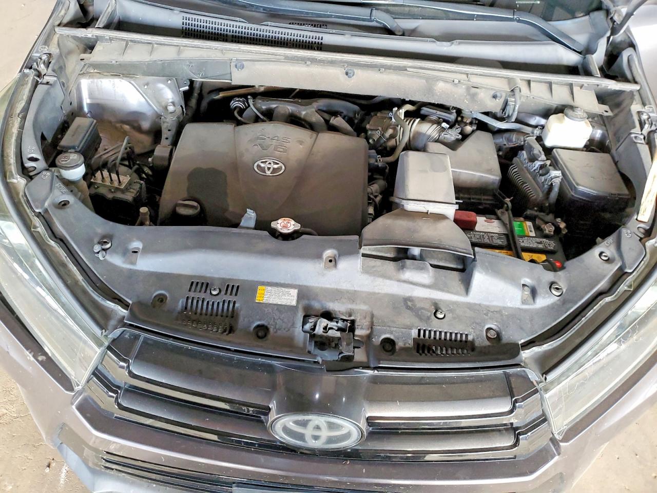 2019 TOYOTA HIGHLANDER