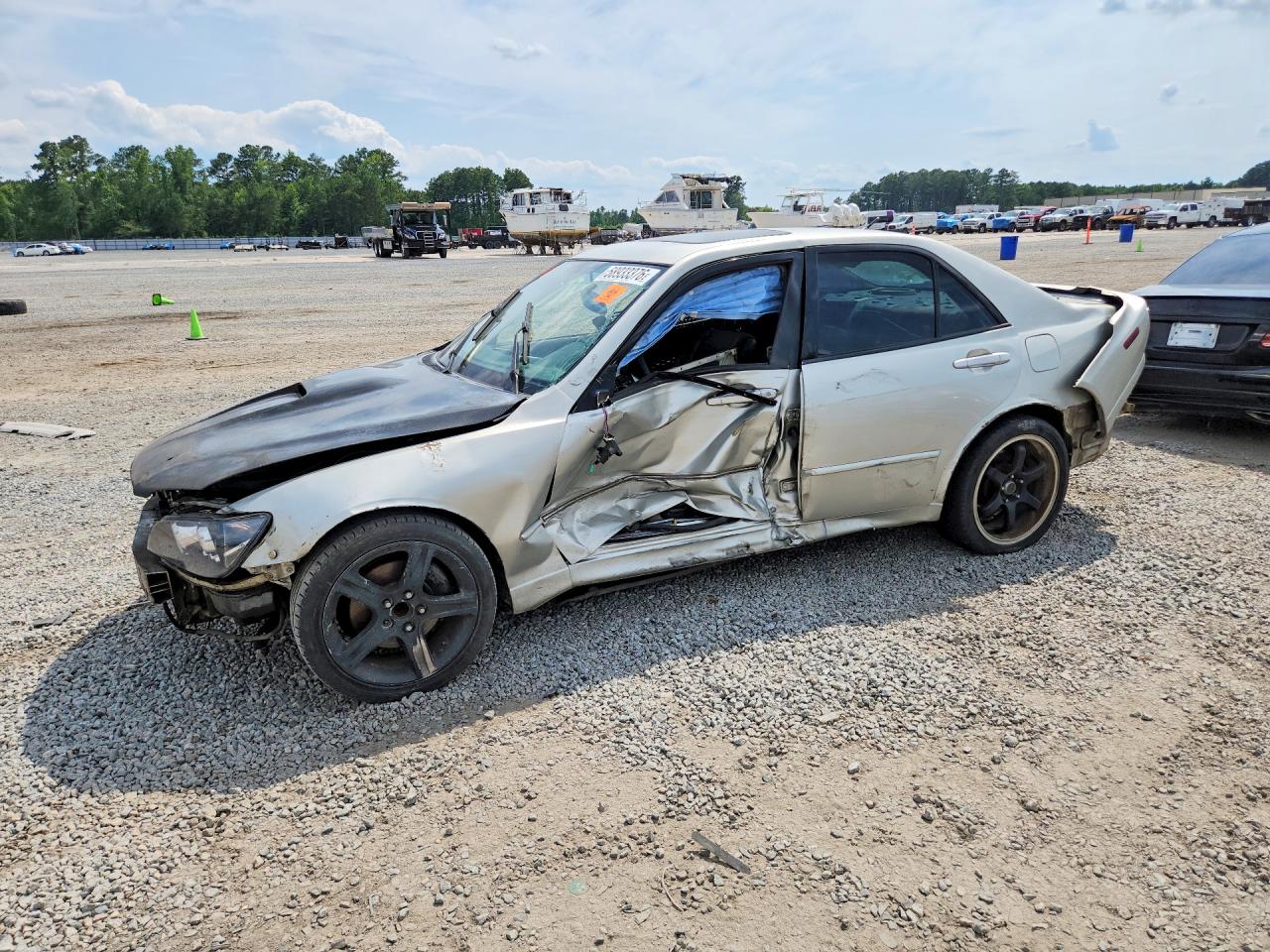 2004 LEXUS IS