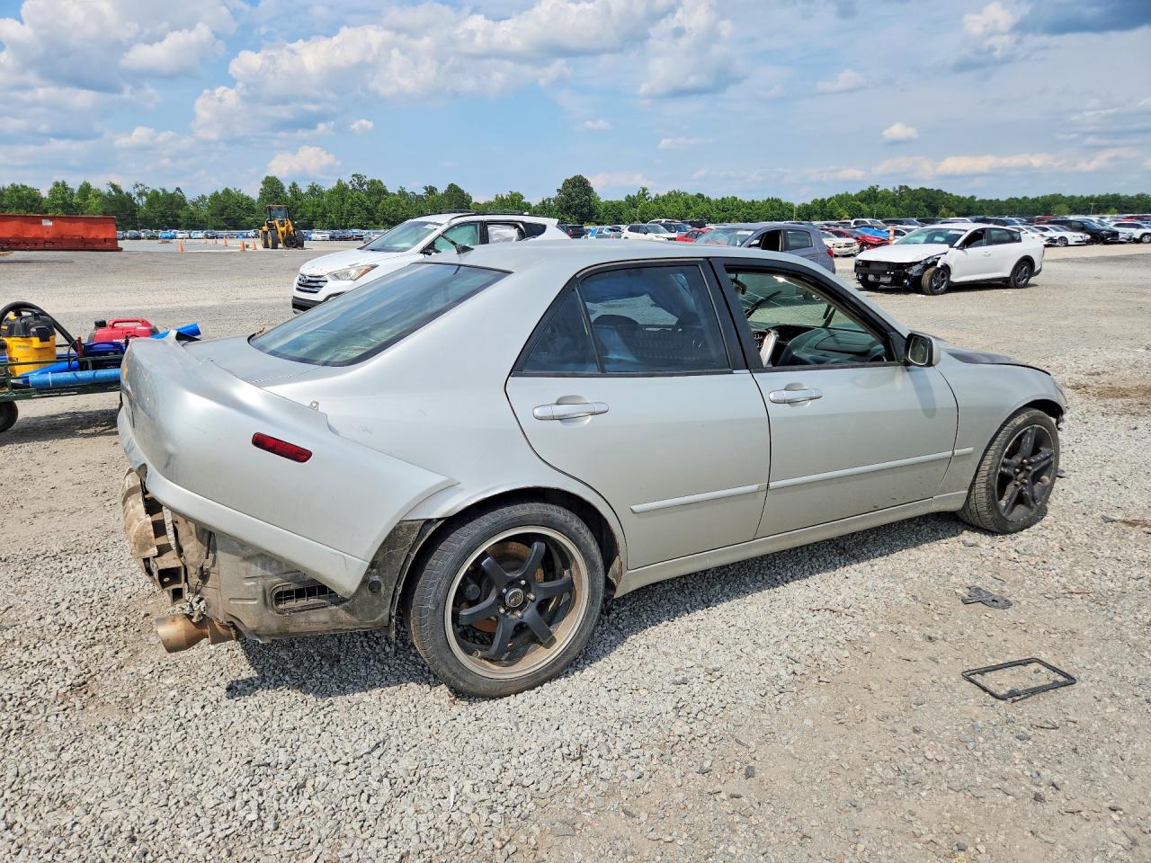 2004 LEXUS IS