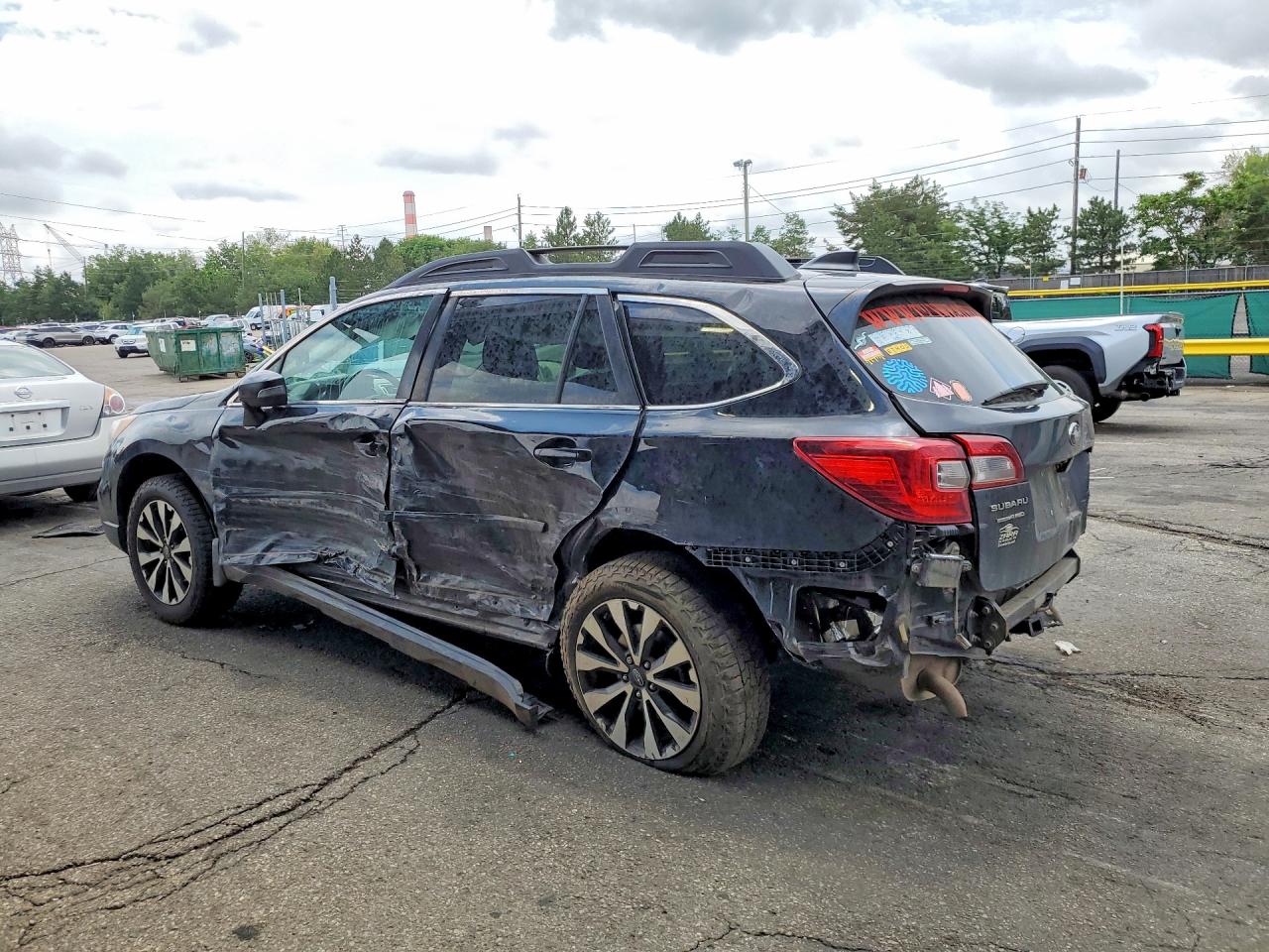 2017 SUBARU OUTBACK