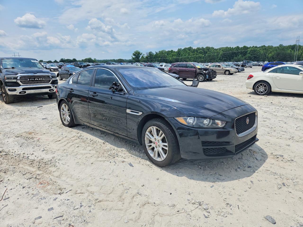 2018 JAGUAR XE