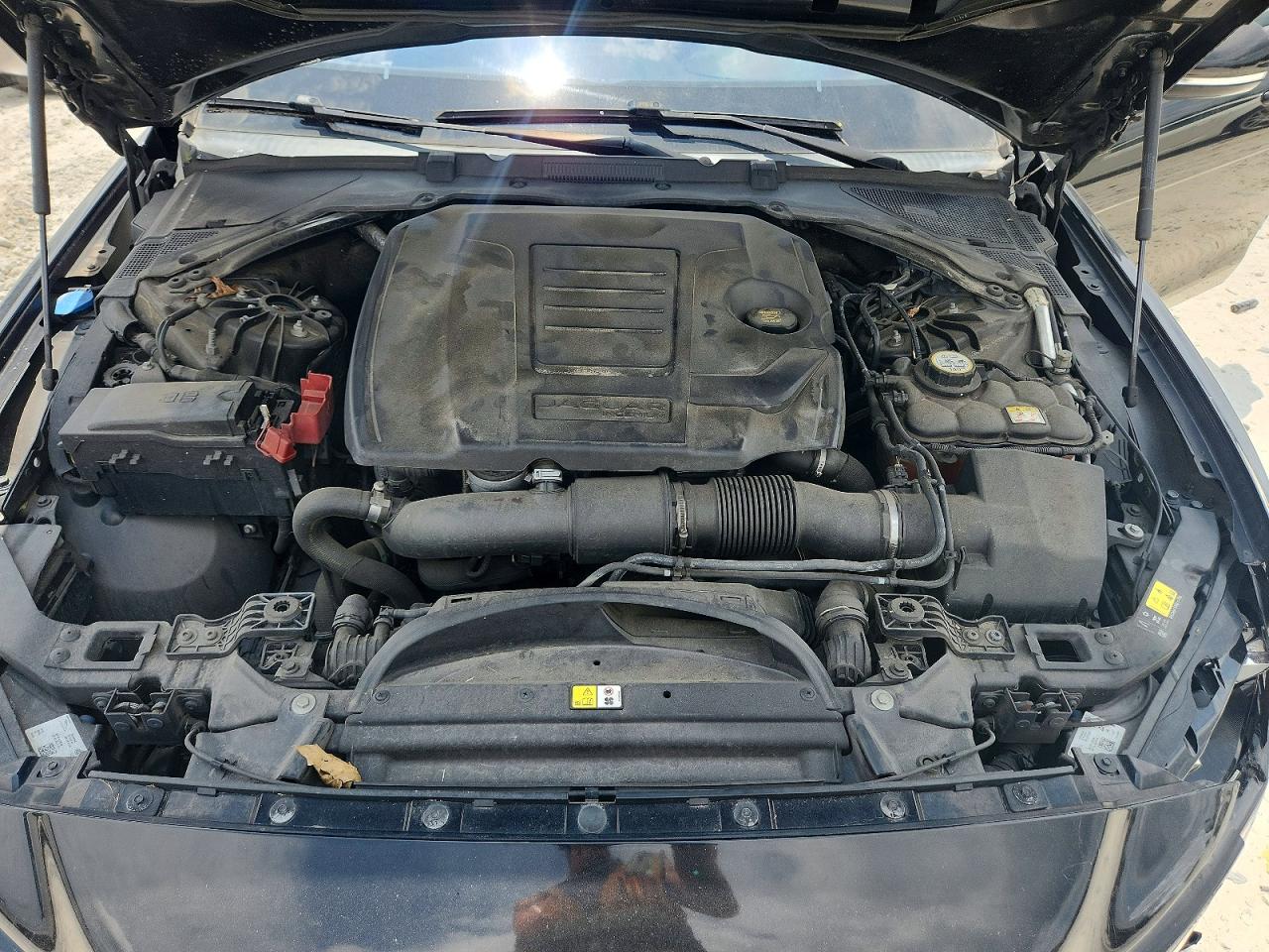 2018 JAGUAR XE