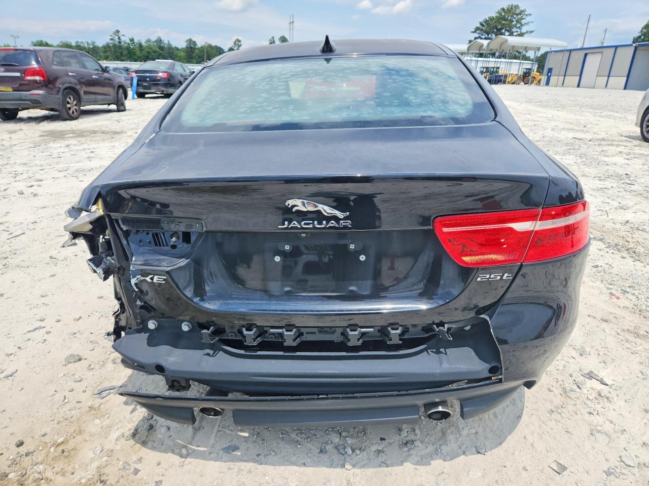 2018 JAGUAR XE