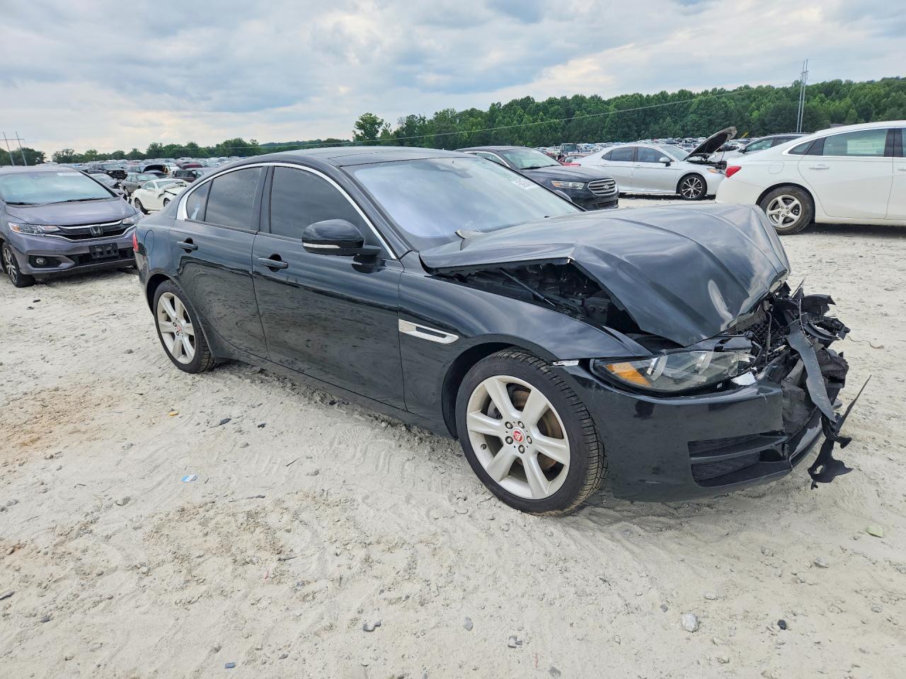 2017 JAGUAR XE