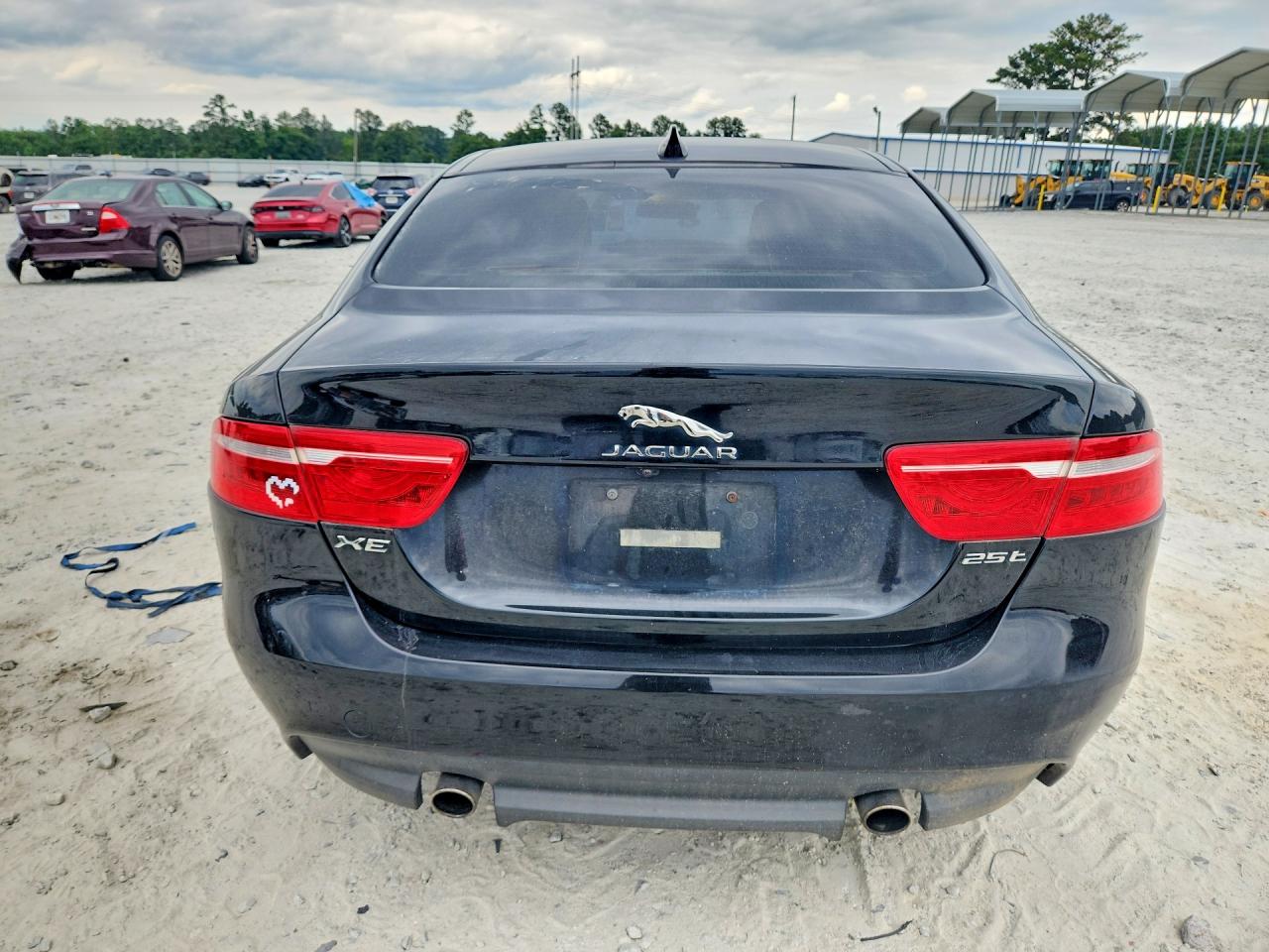2017 JAGUAR XE