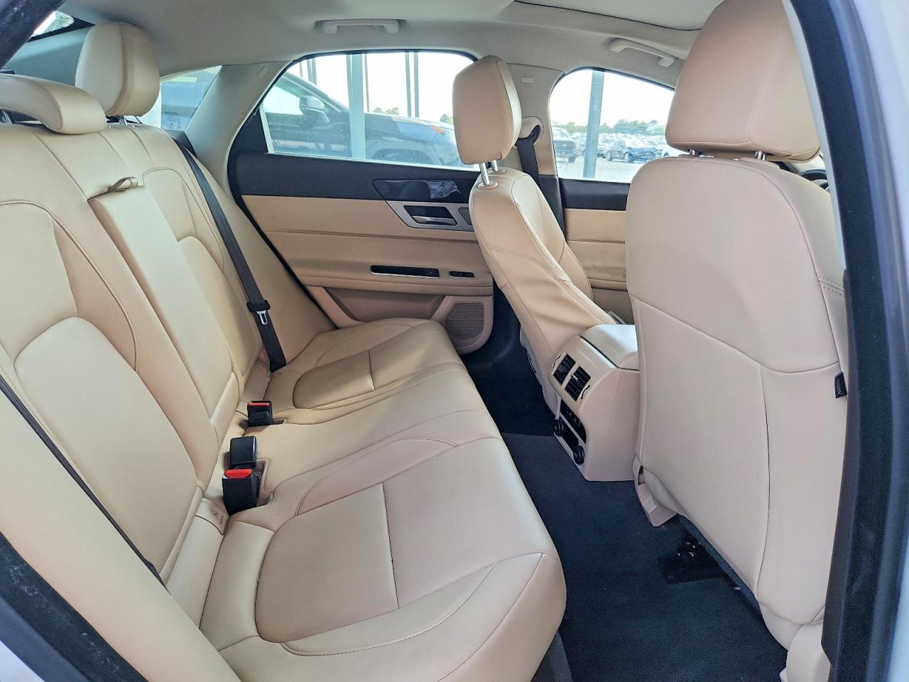 2018 JAGUAR XF