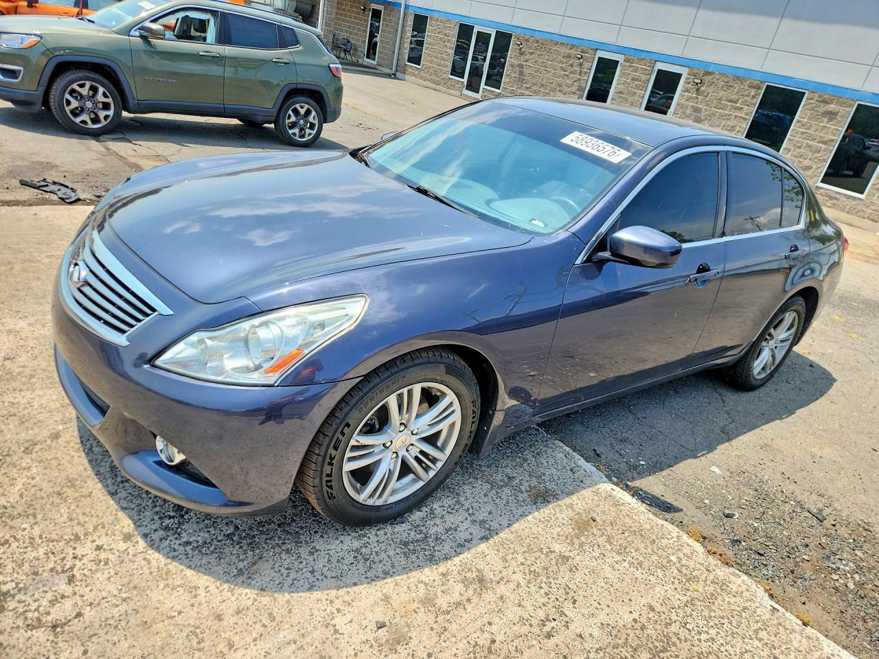 2011 INFINITI G37