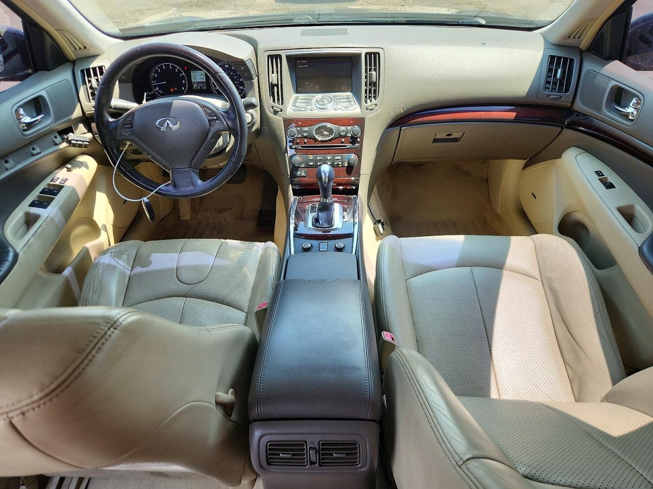 2011 INFINITI G37